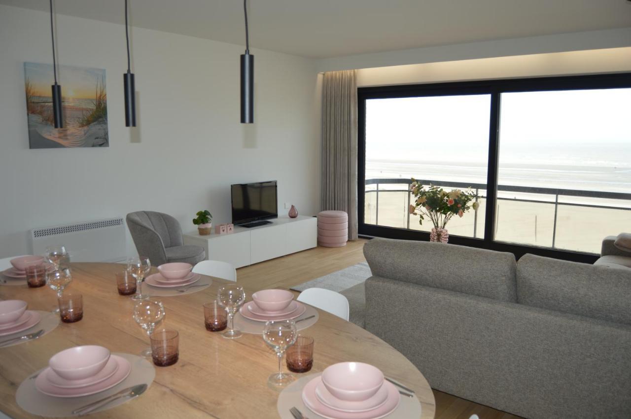 Zeezicht Vanop Het 6 De Verdiep Oostduinkerke Esterno foto