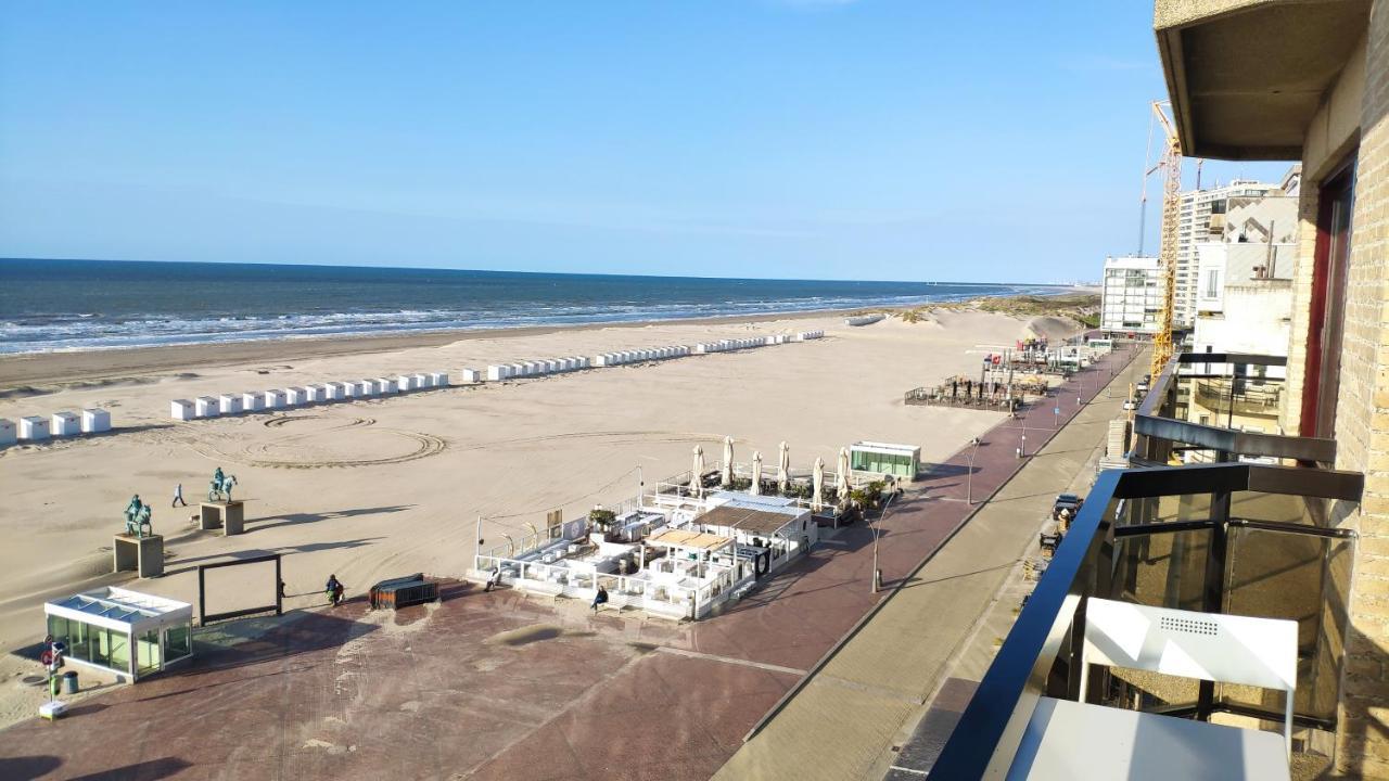 Zeezicht Vanop Het 6 De Verdiep Oostduinkerke Esterno foto