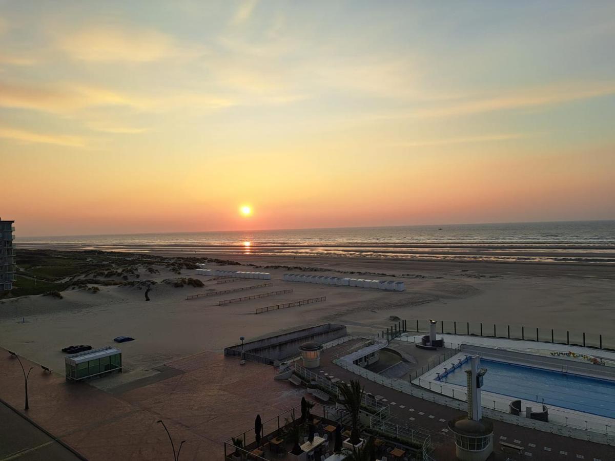 Zeezicht Vanop Het 6 De Verdiep Oostduinkerke Esterno foto