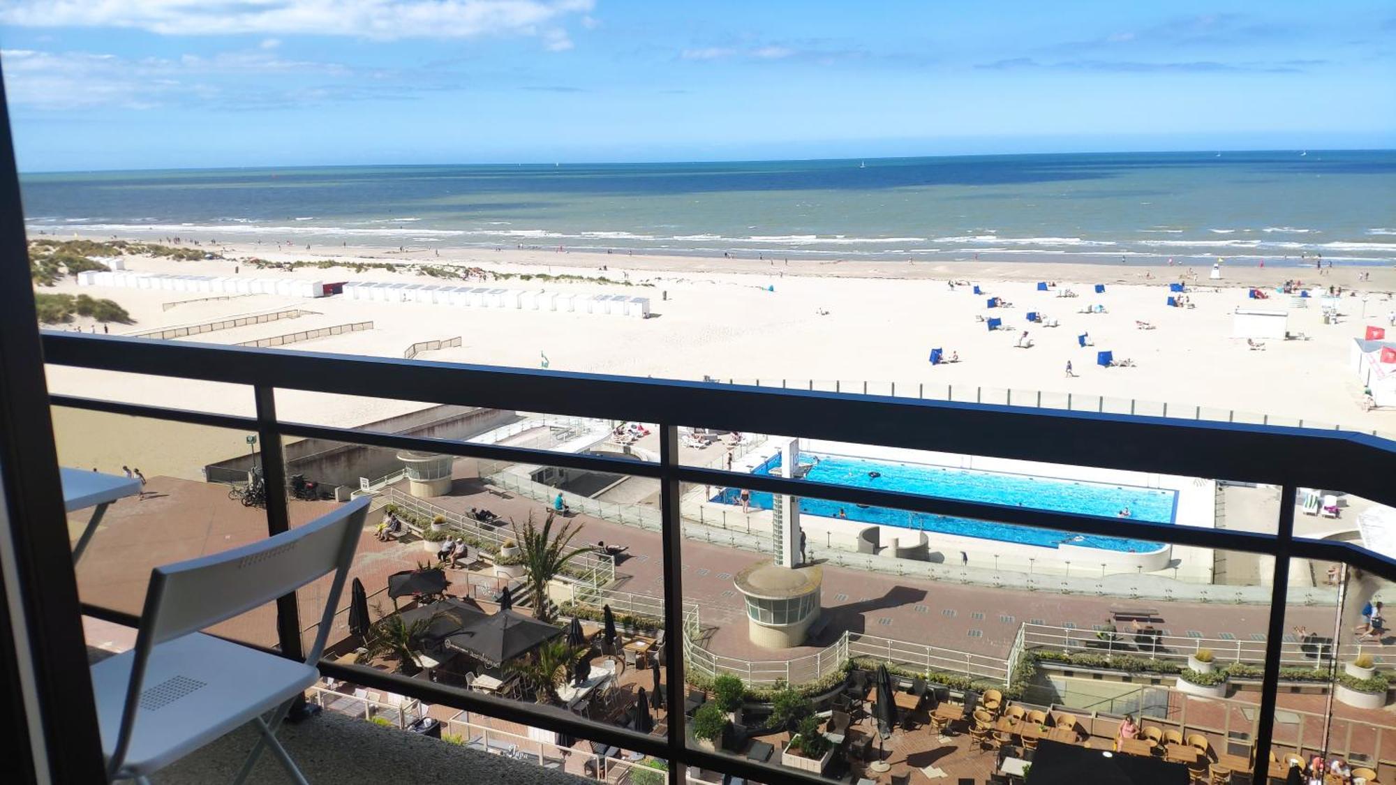 Zeezicht Vanop Het 6 De Verdiep Oostduinkerke Esterno foto